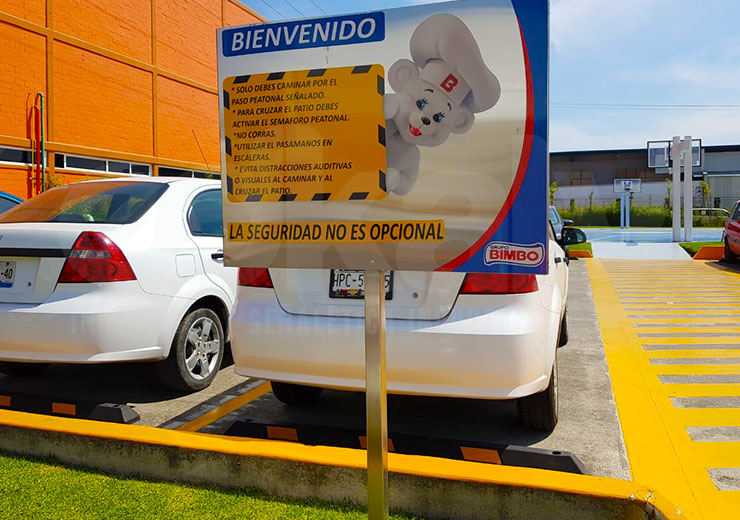 Letreros y tótems en acero